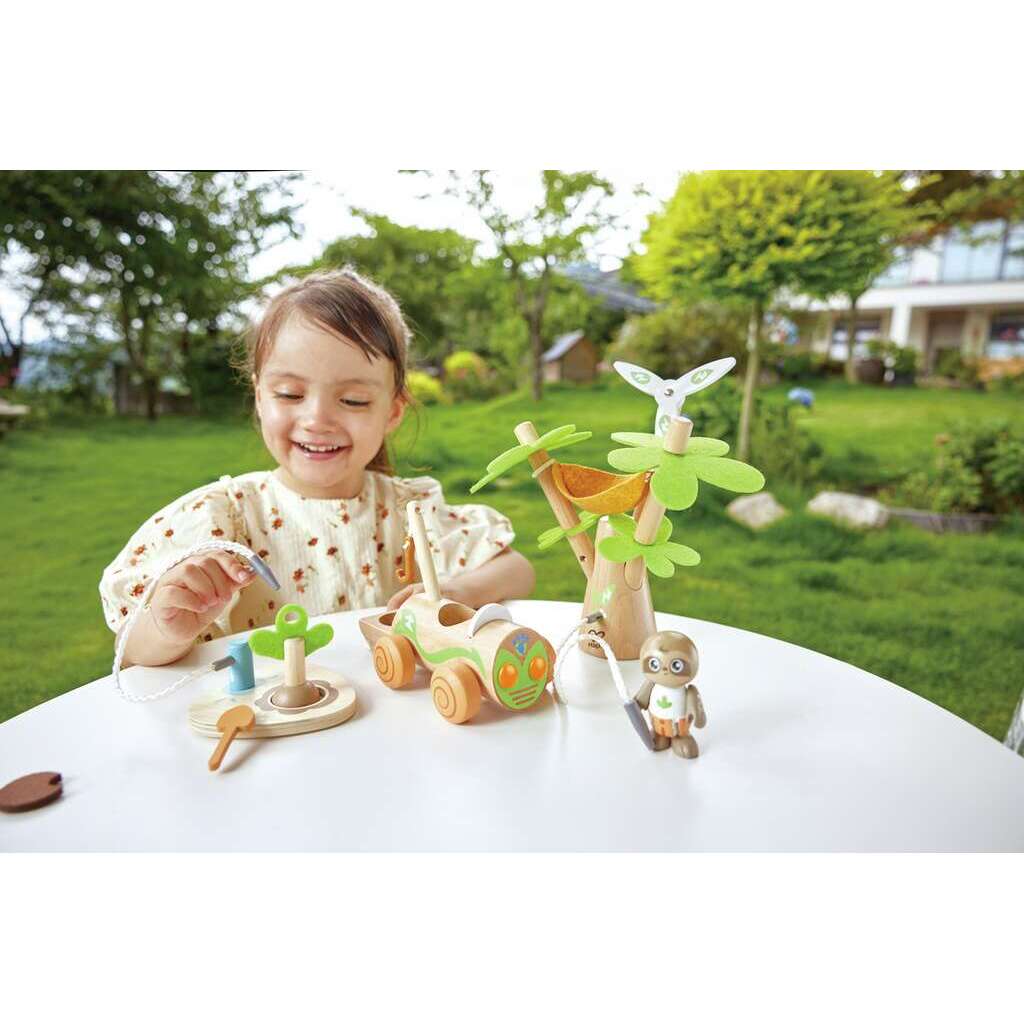 Bäume pflanzen mit dem E-Auto