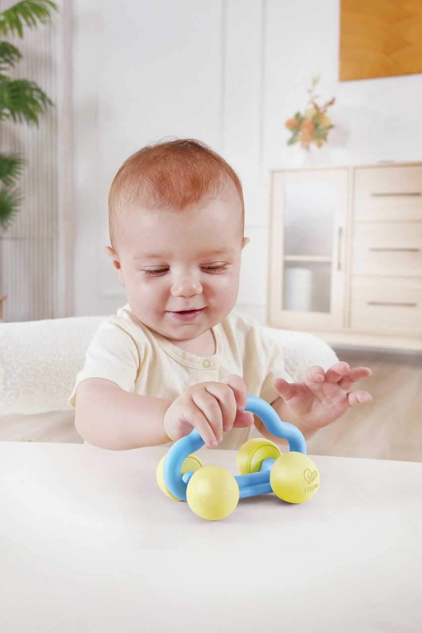 Spielzeugauto Roll & Rassel